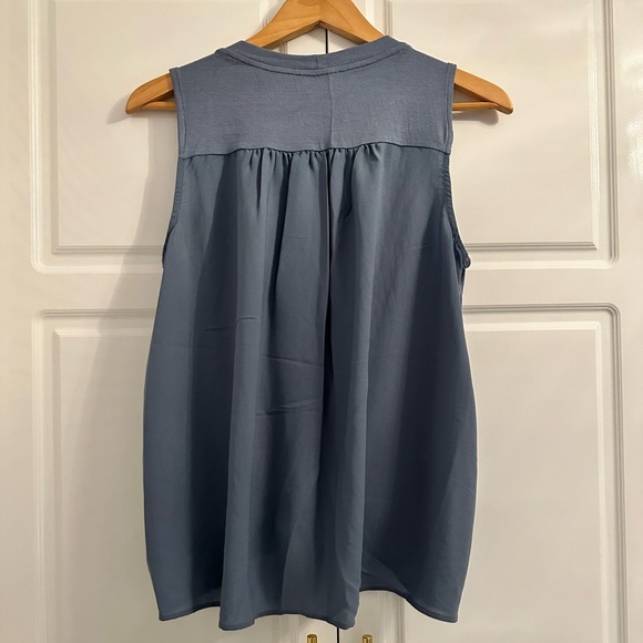 & Layered NWT - Picture 7 of 10